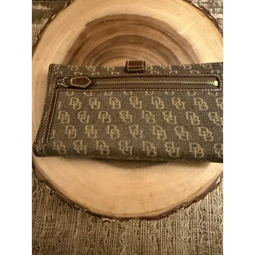 Vintage Dooney & Bourke Brown Leather Canvas Logo Trifold Checkbook Wallet